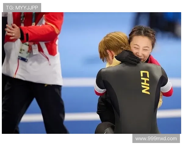 李琰如母般呵护刘瀚彬成长路上