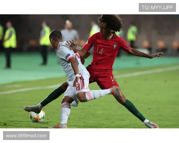 雨果·洛佩斯：比利亚雷亚尔新星闪耀西班牙U19